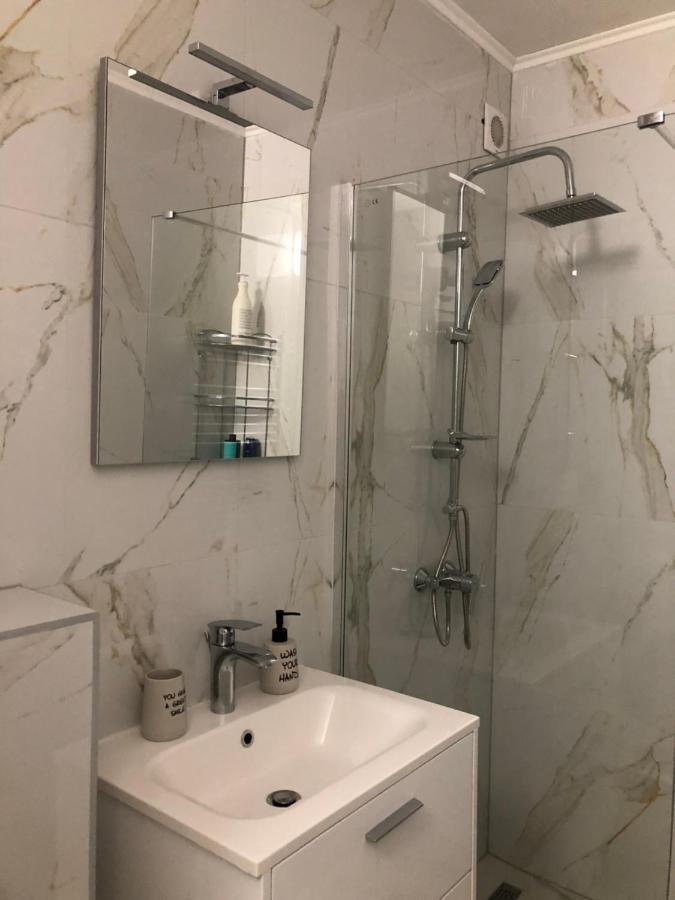 מוסטר Tj Apartment מראה חיצוני תמונה
